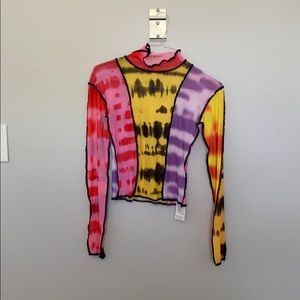 Exposed seam, tie die cropped mesh top